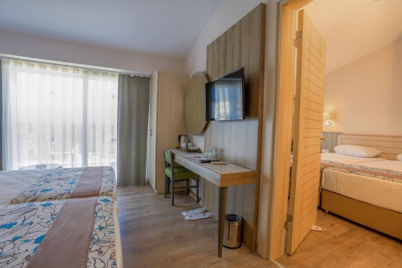 Thalia Beach Resort Hotel Ilica  Exterior photo